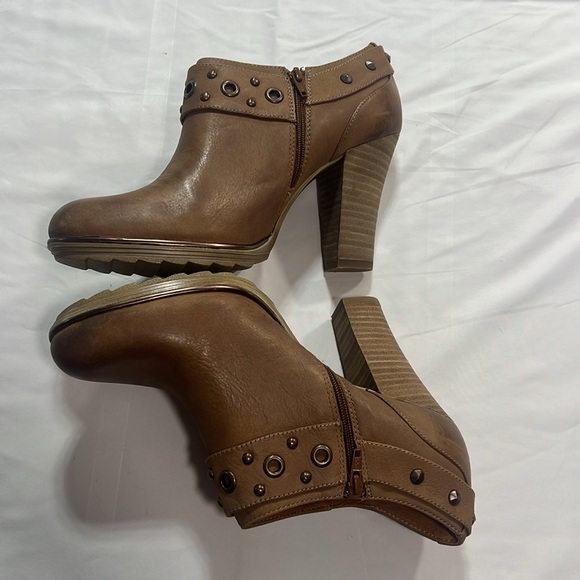 Sofft brown booties NWOT size 8.5 - Picture 7 of 10